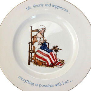 Holly Hobbie Betsy Ross Sewing American Flag Collector Plate 10" Vtg 1976 USA